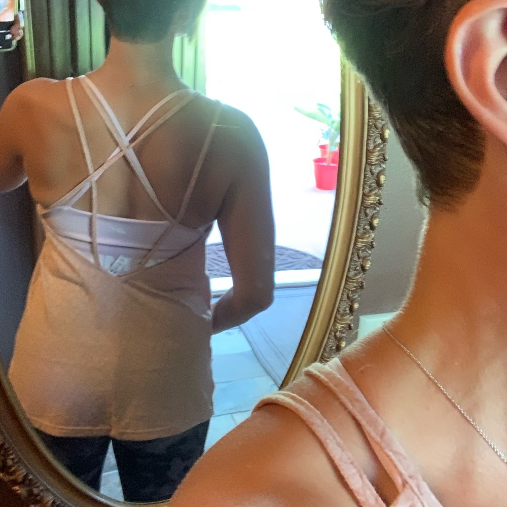 UA Inder Armour Strappy flowy Cotten tank size XS